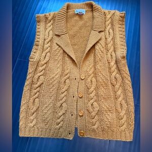 VINTAGE WOOL Cable Knit sweater vest Cardigan in Brown mustard yellow euc small